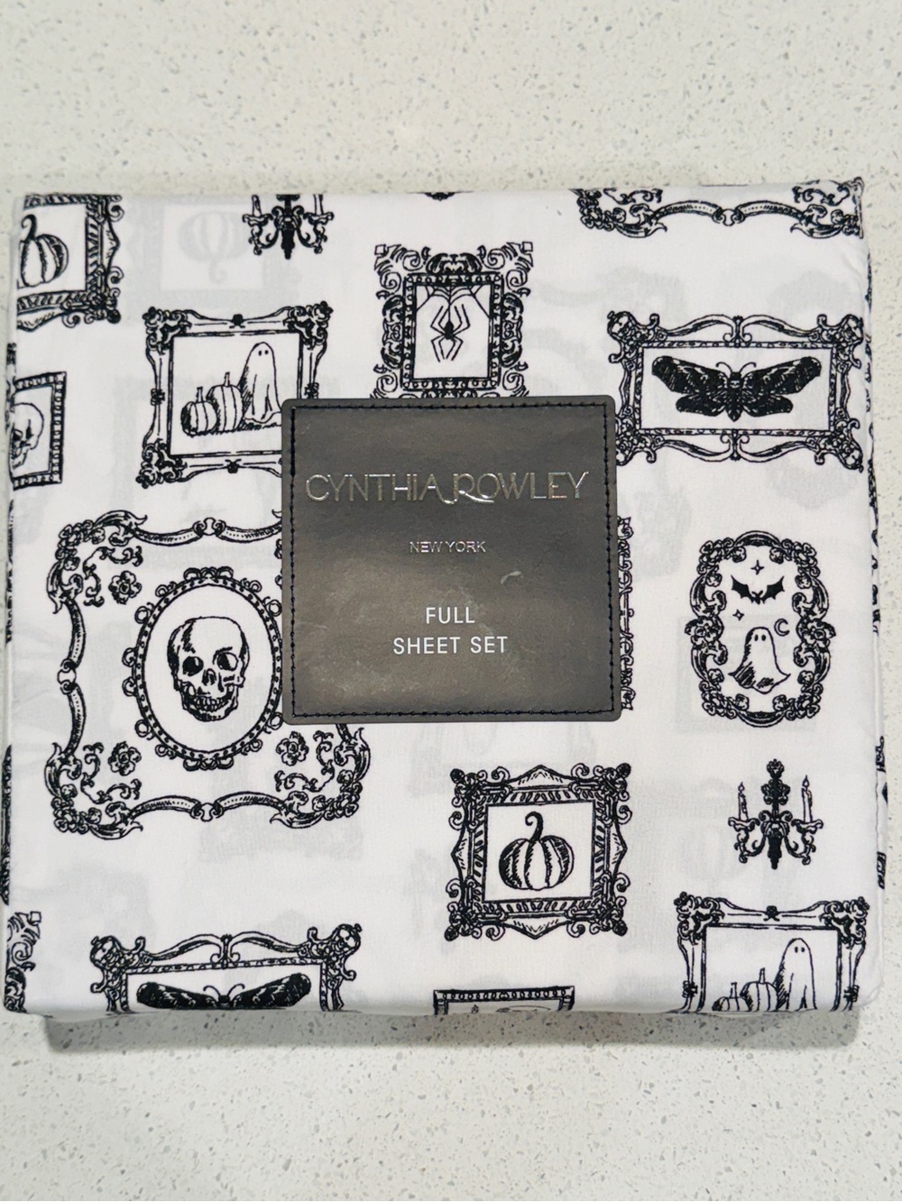 Cynthia Rowley FULL Sheet Set Halloween Gothic Skulls Pumpkins Black White 4pc
